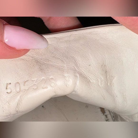 white gucci loved sneakers - Picture 4 of 4